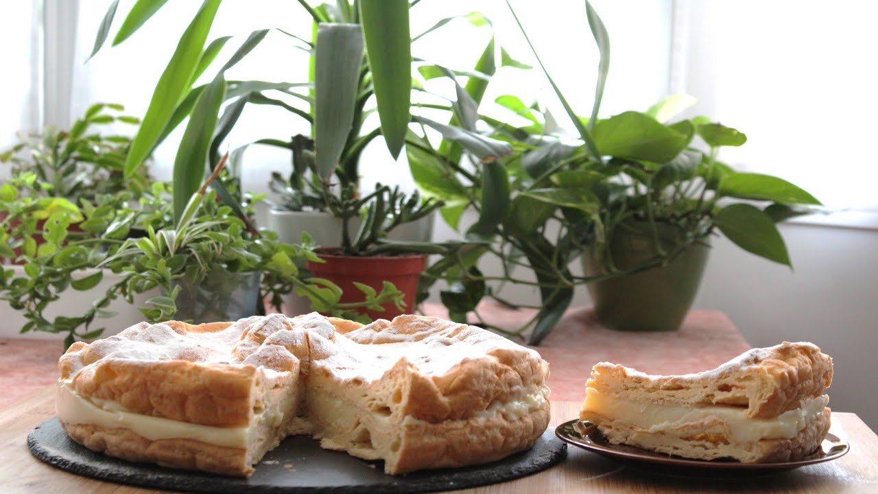 Gluten-free polish traditional Karpatka. Bezglutenowa Karpatka