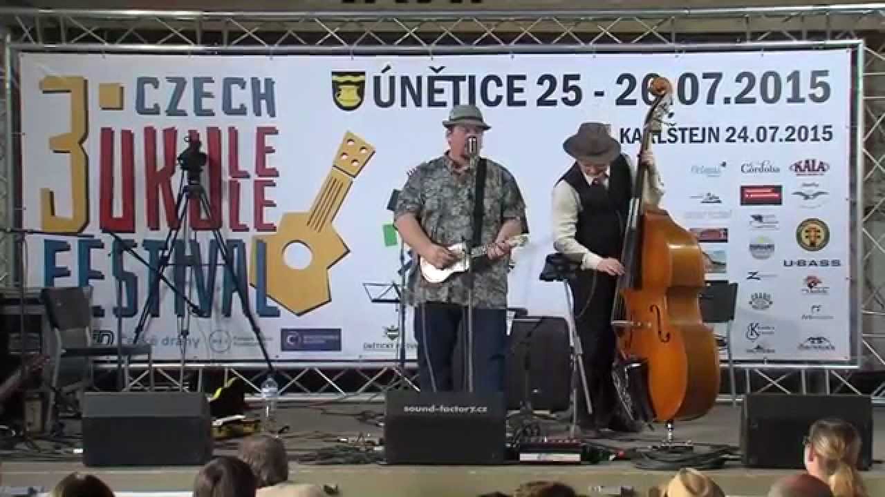Dead Man's Uke - Czech Ukulele festival