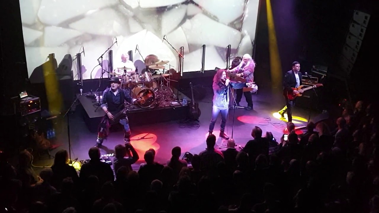 Arena — Boerderij (Zoetermeer), 13-04-2019 — Crack in the Ice