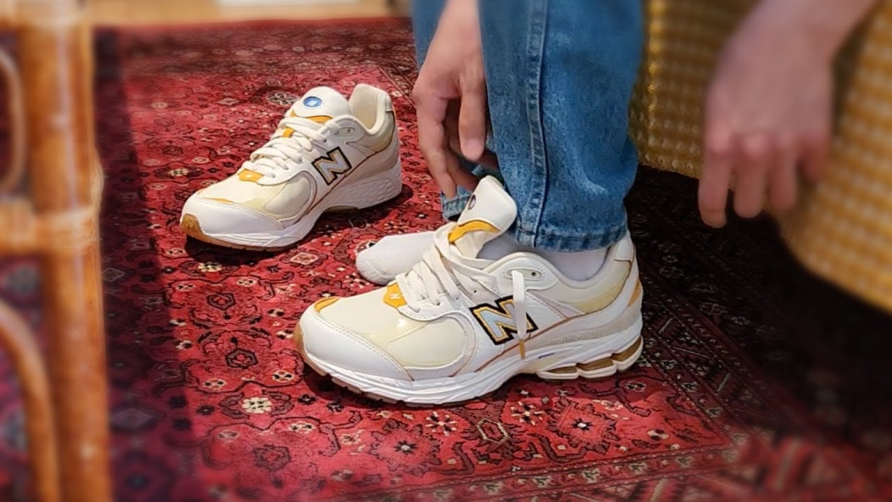 Trying on the Joe Freshgoods x New Balance 2002R 