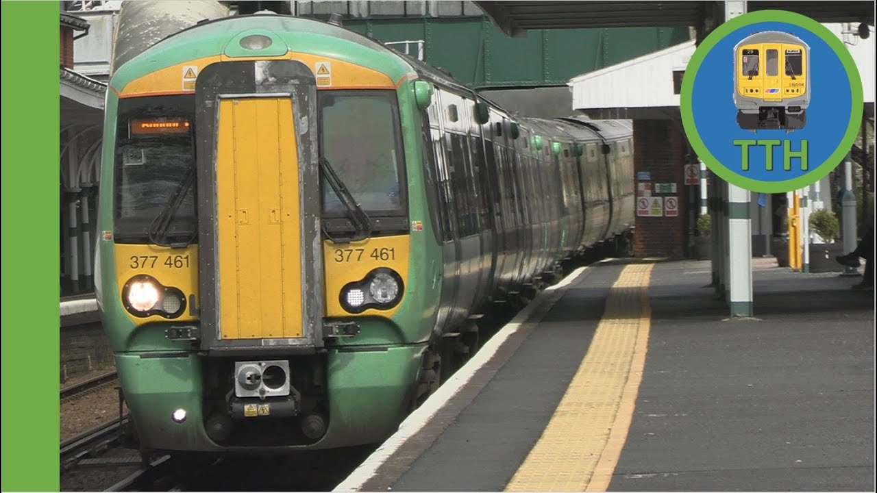 Trains at Arundel