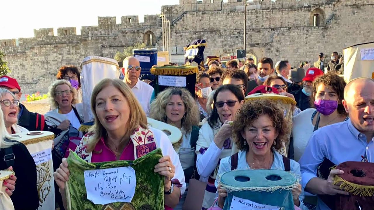 כותל הדמעות: נשות הכותל הגיעו לרחבה ונתקלו בהתנגדות