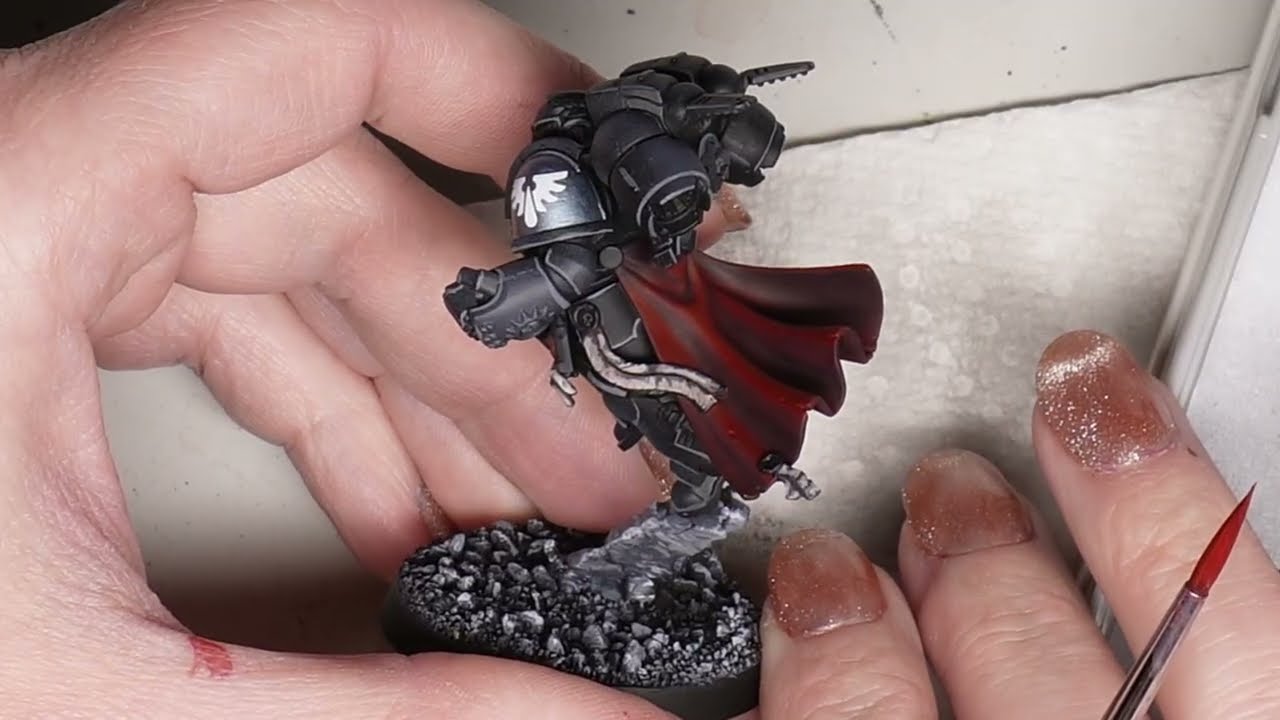 🏆 How to Paint Cloaks the Easy Way (Shadow-First Method)