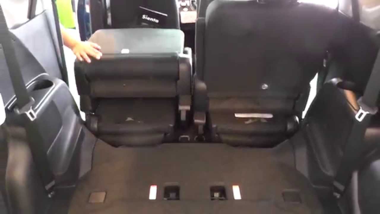 トヨタ 新型シエンタ 3列シートの収納