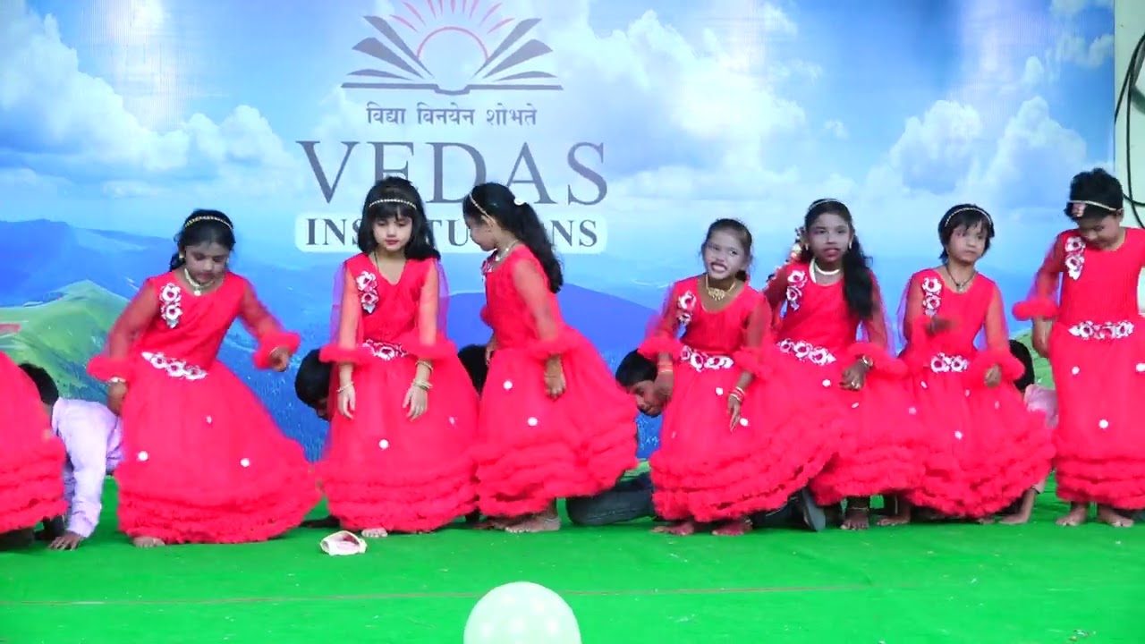 Tuneega tuneega song, Dance Performed by Skg.