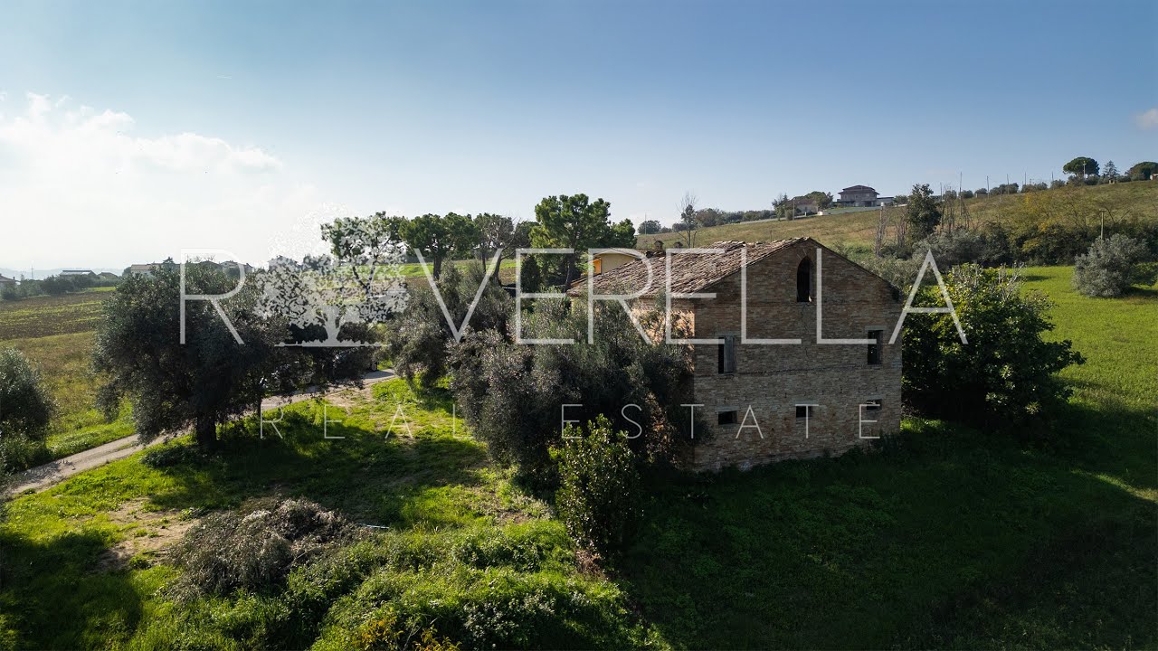 Casolare Ilari – Historic Farmhouse for Sale in Le Marche, Italy