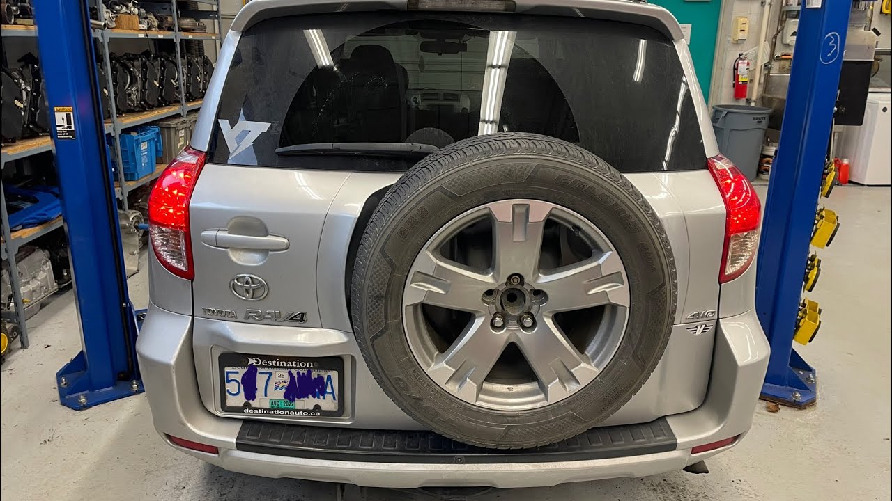 Quickly Remove 06-09 RAV4 Tail Lamp