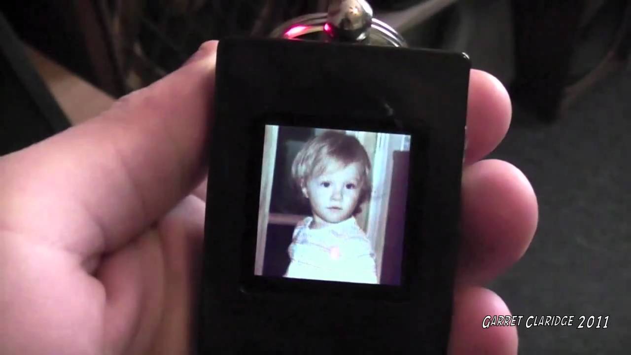 Digital Photo Frame Keychain Smash - NEW IN THE PACKAGE! -