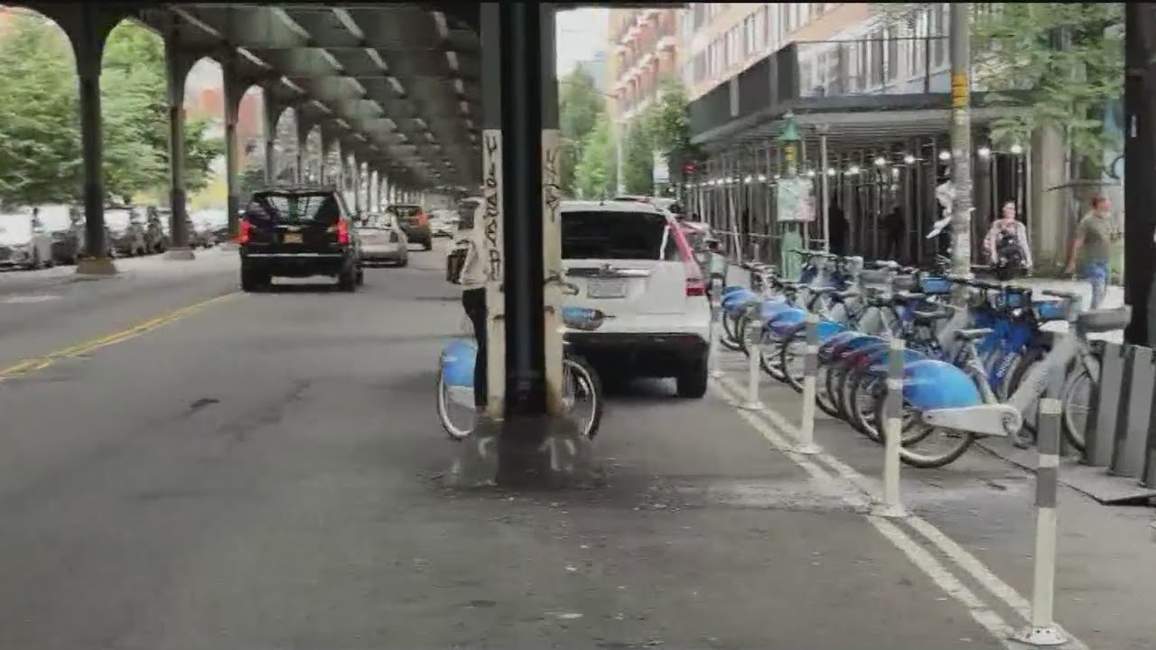 Astoria businesses clash over proposed bike lane safety plan