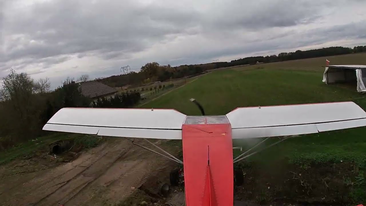 stol ch 701 lądowisko bartk&oacute;w