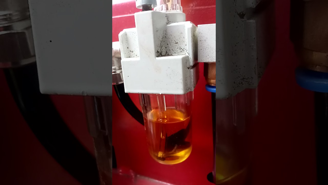 Adding oil in VERTEX VX200U Tire changer