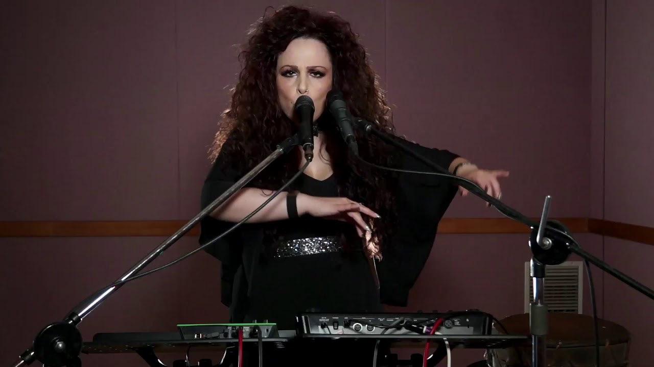 Εδώ και τώρα! (Αν δεν αλλάξεις) - Live looping