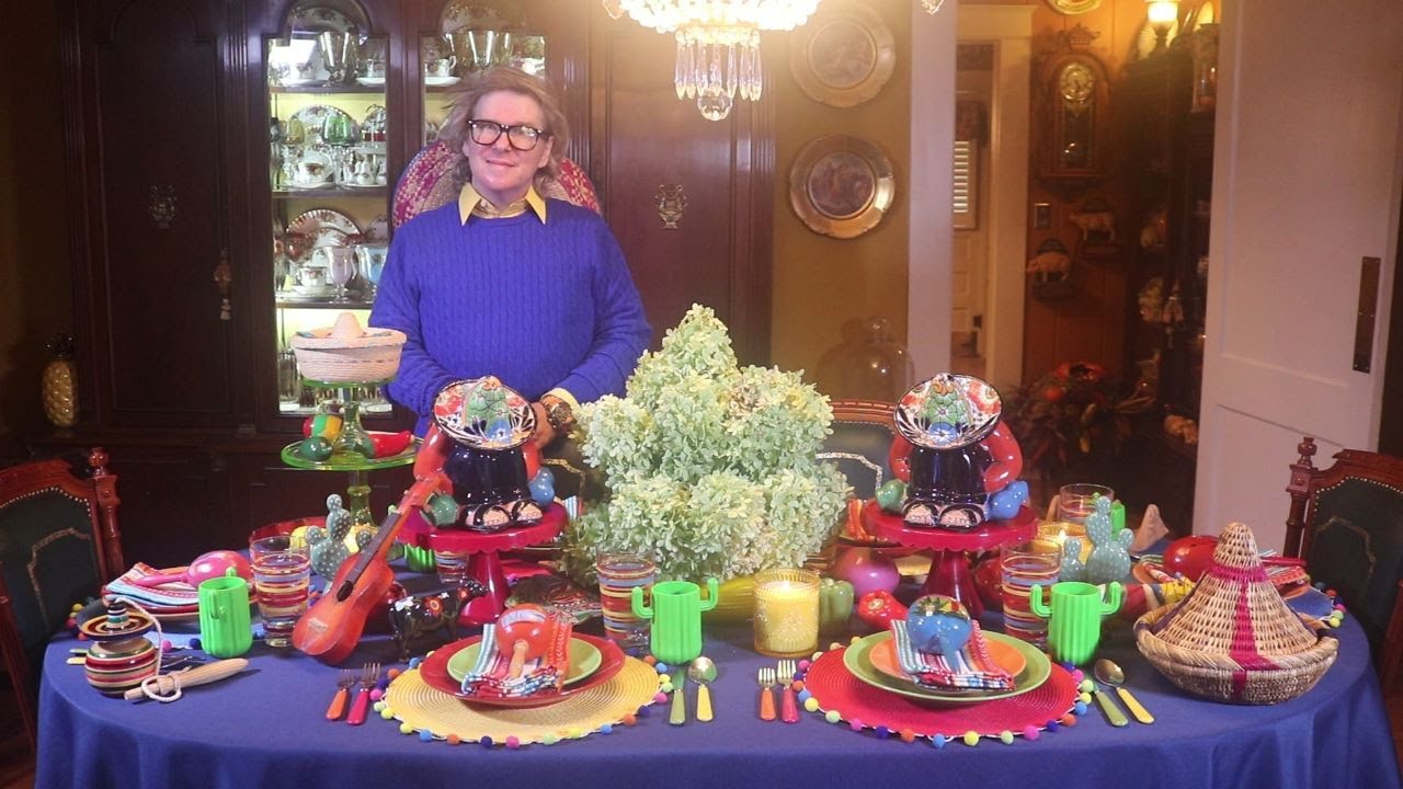 Taco Tuesday Tablescape - Fun & Colorful Table Setting