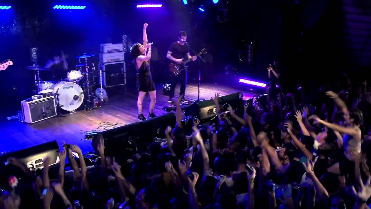 Pitty - Desconstruindo Amélia (Ao Vivo)