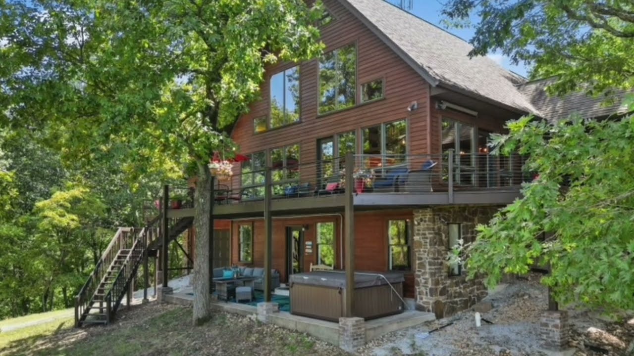 4223824 Beaver Lake, AR Lakefront Home for sale