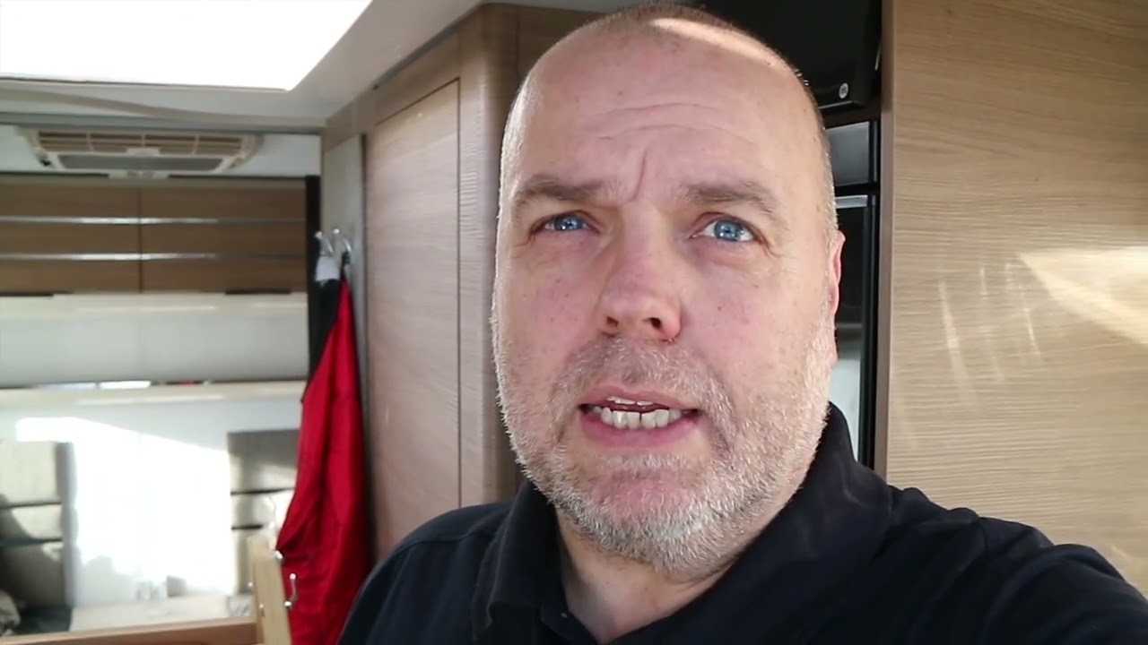 SOLPANELER PÅ ADRIA ADORA