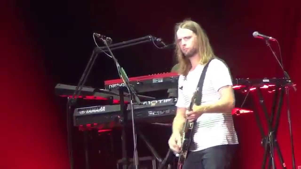 Maroon 5 - This Love Live at Singapore 2015