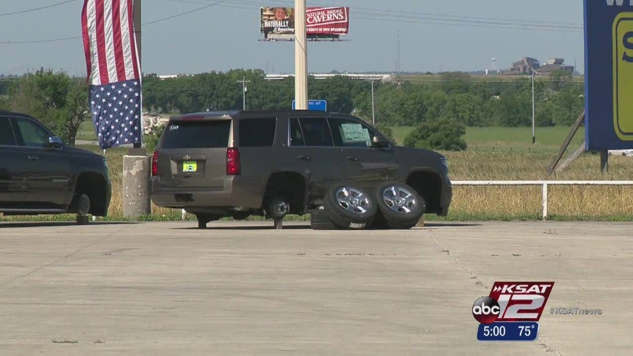 Thieves steal wheels from 20 trucks at local car dealership