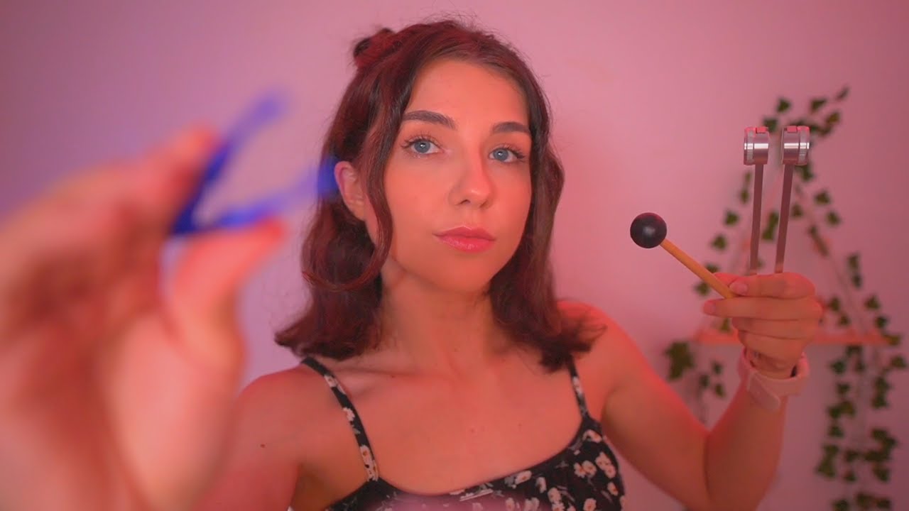 ASMR QUITANDO tu MALA ENERGÍA - Limpieza de malas vibras (Plucks, Diapasón, Clicks) | Lonixy ASMR