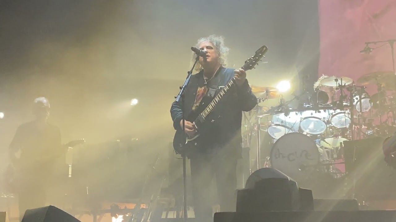 The Figurehead - The Cure 2022 - Toulouse Zénith