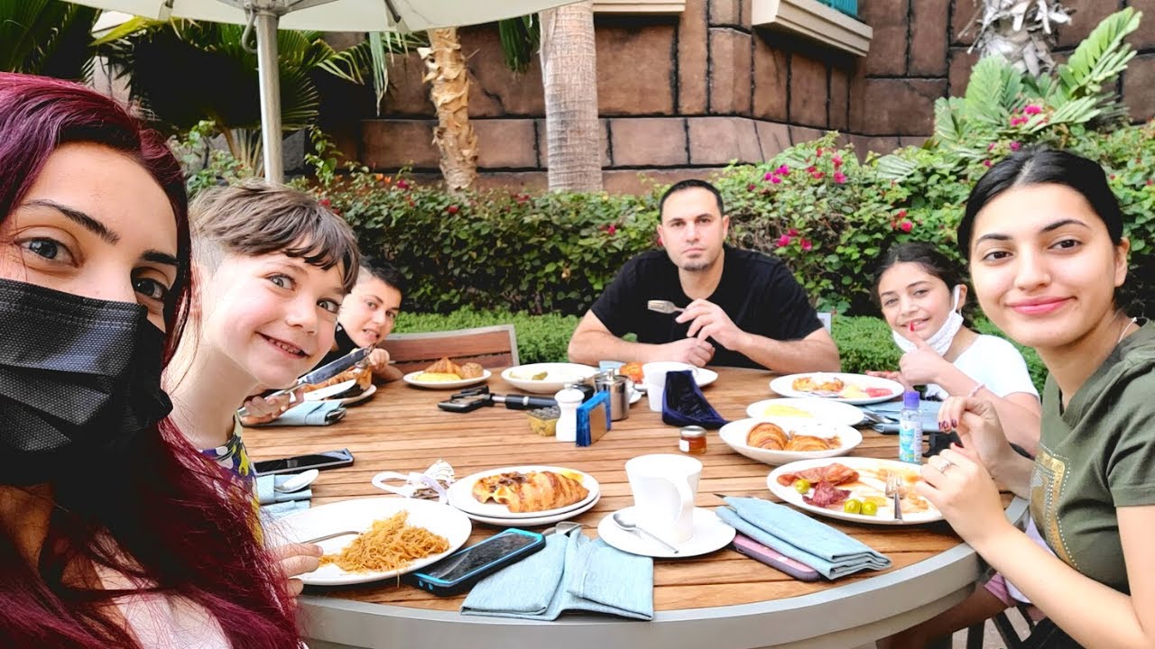 Our First Day at the Atlantis Hotel at The Palm Dubai - travel vlog