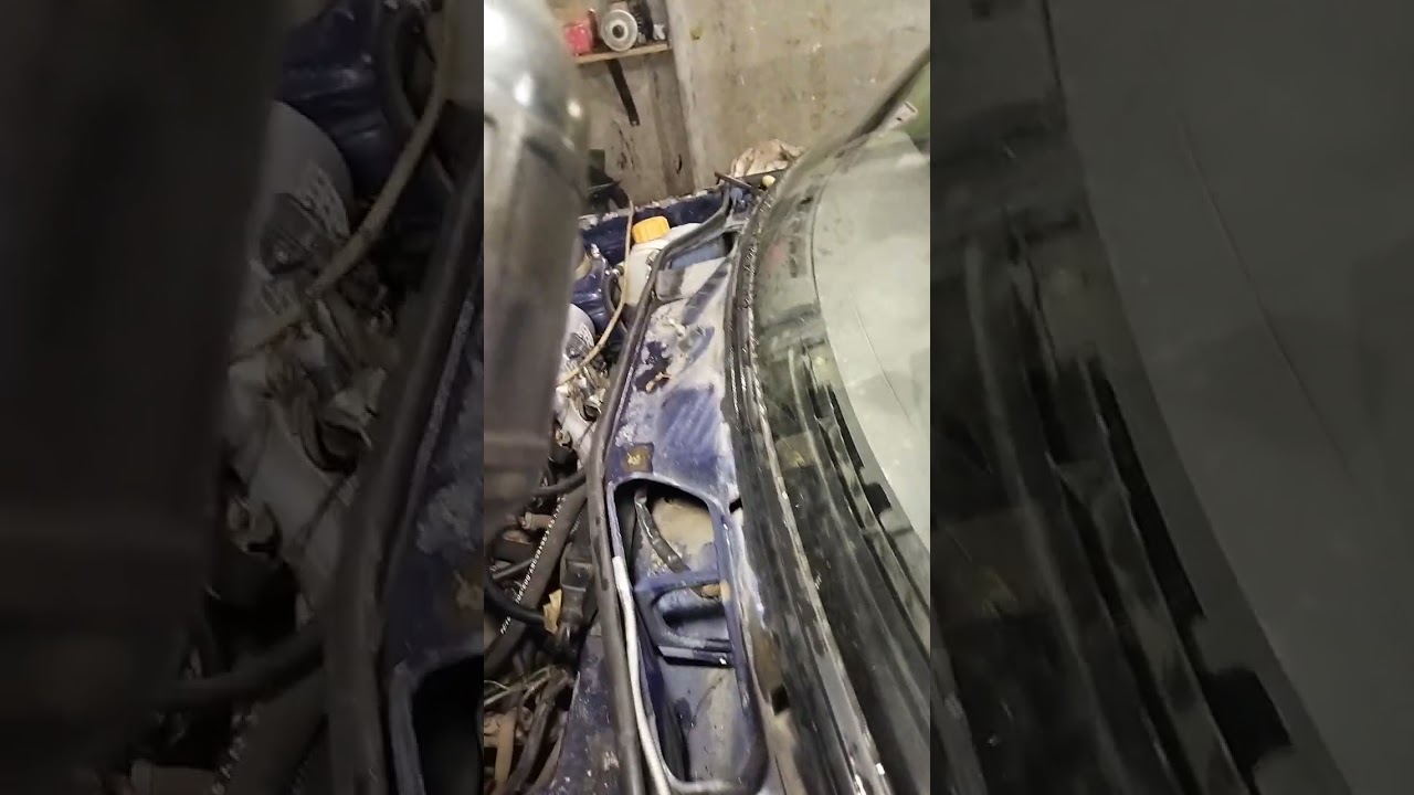 Дренажные отверстия Славута Таврия/ вода в салоне !