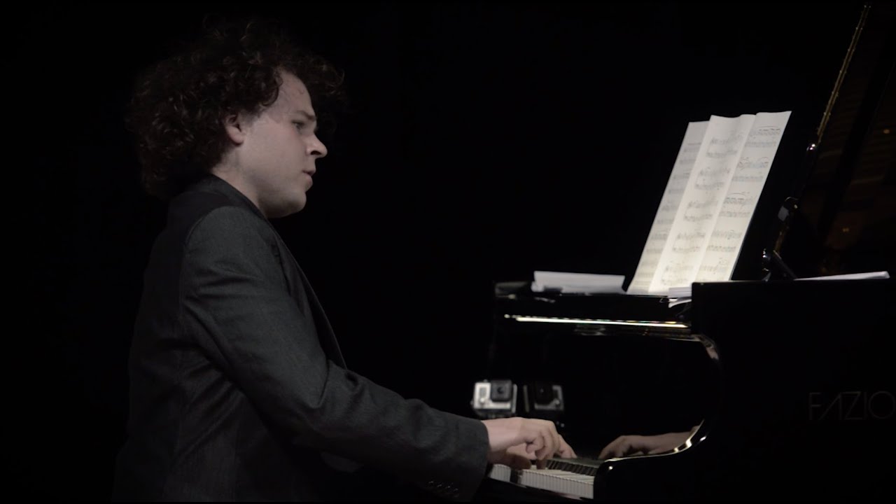 Gy&ouml;rgy Ligeti: Musica Ricercata (No. IV - Tempo di valse)