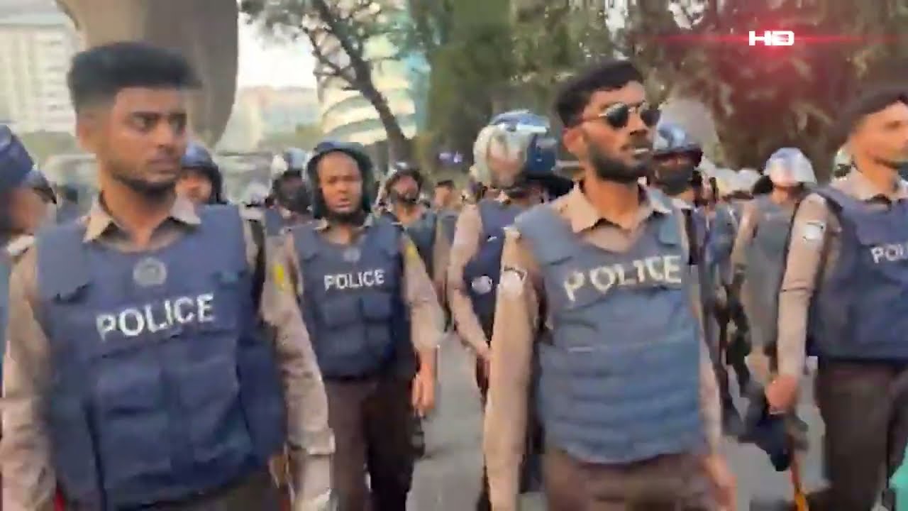 সাংবাদিকদের ওপর লা-ঠি-চার্জ পুলিশের  | SATV