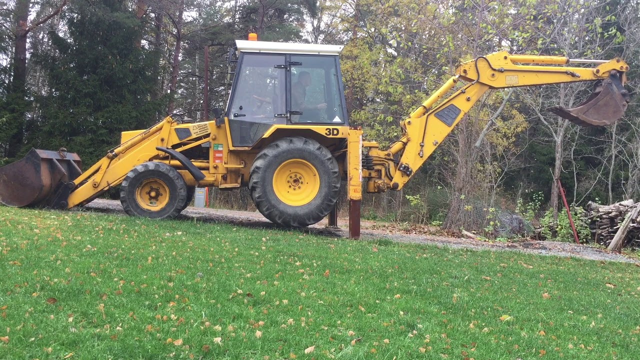 Köp Traktorgrävare JCB 3DX på Klaravik