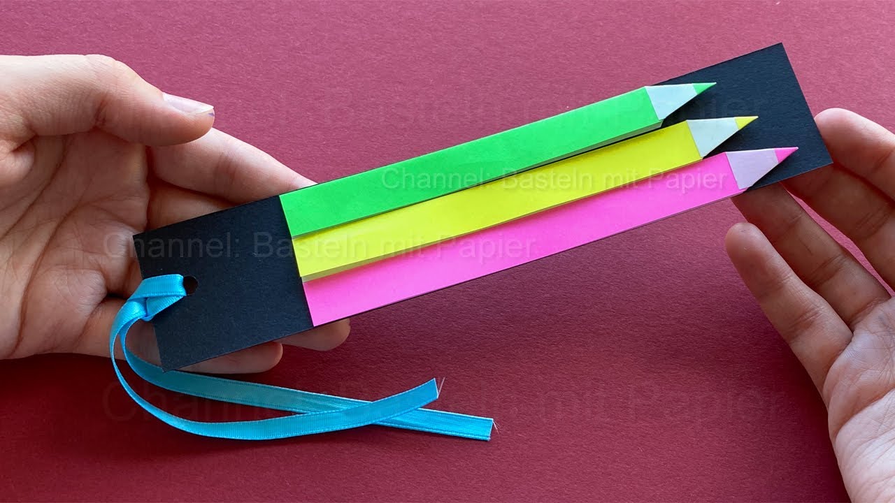 Оригами закладка.