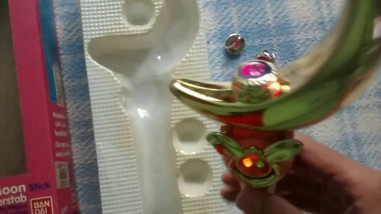 sailor moon cetro lunar bandai