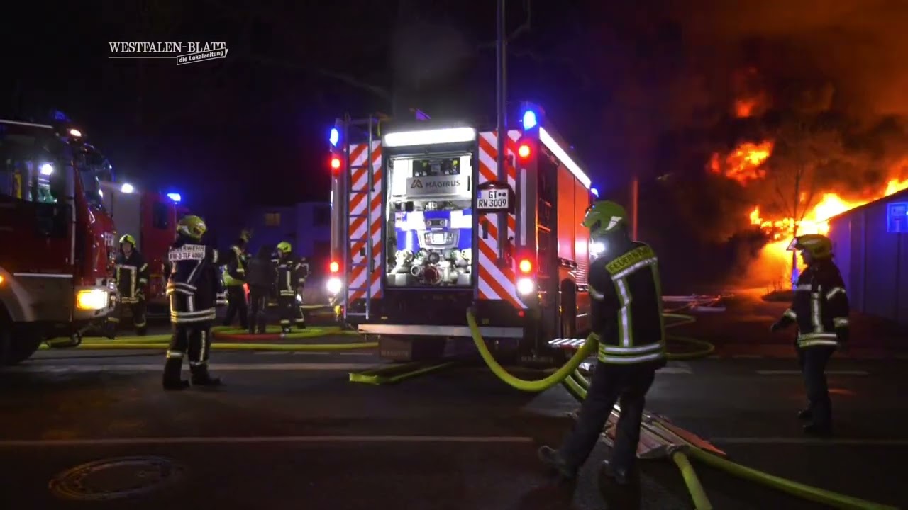 Flammenmeer: Großbrand in Rheda-Wiedenbrück (Kreis Gütersloh, NRW)