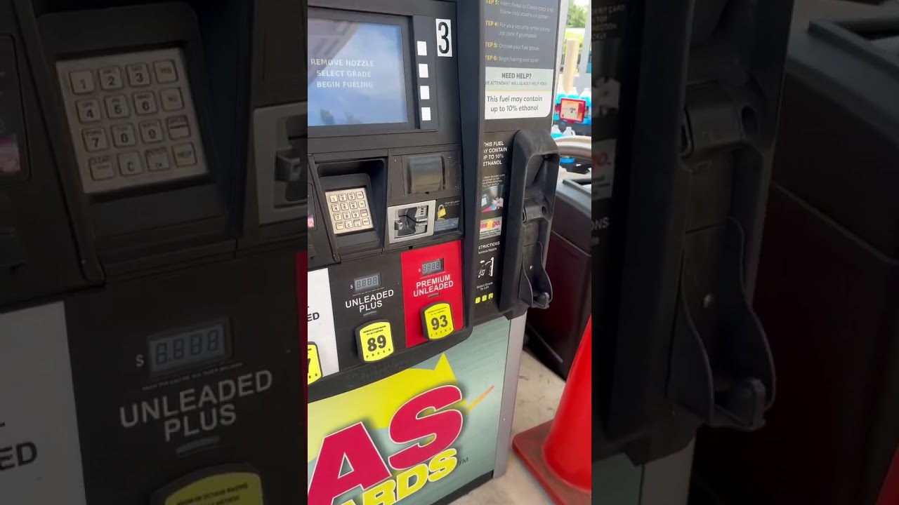 Self Service Fuel Pump at Weis Gas 'N' Go (Weis Markets in Willow Grove, PA)