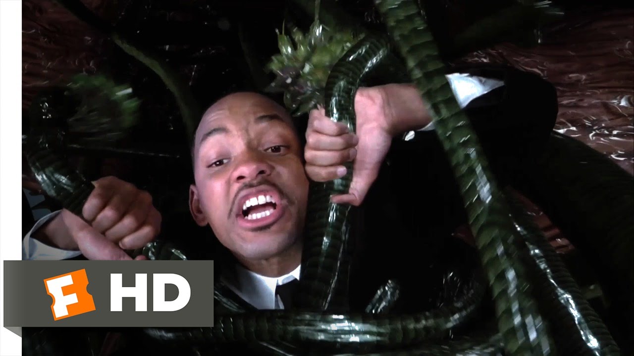 Men in Black II - If You Don't Go We All Die Scene (10/10) | Movieclips