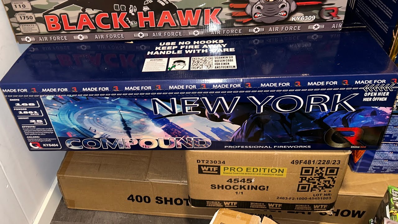 China Red - New York 168 shots vuurwerk