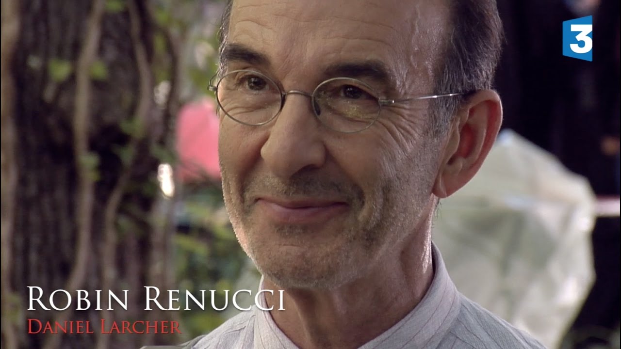 France 3 / Un village français saison 7 (1ère partie) : interview de Robin Renucci