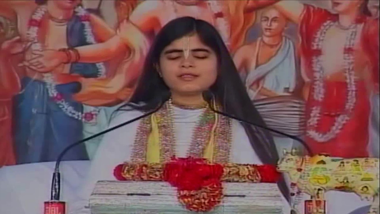 Jai Radha Madhav - जय राधा माधव - Latset Krishna Bhajan 2017 - Devi Chitralekhaji