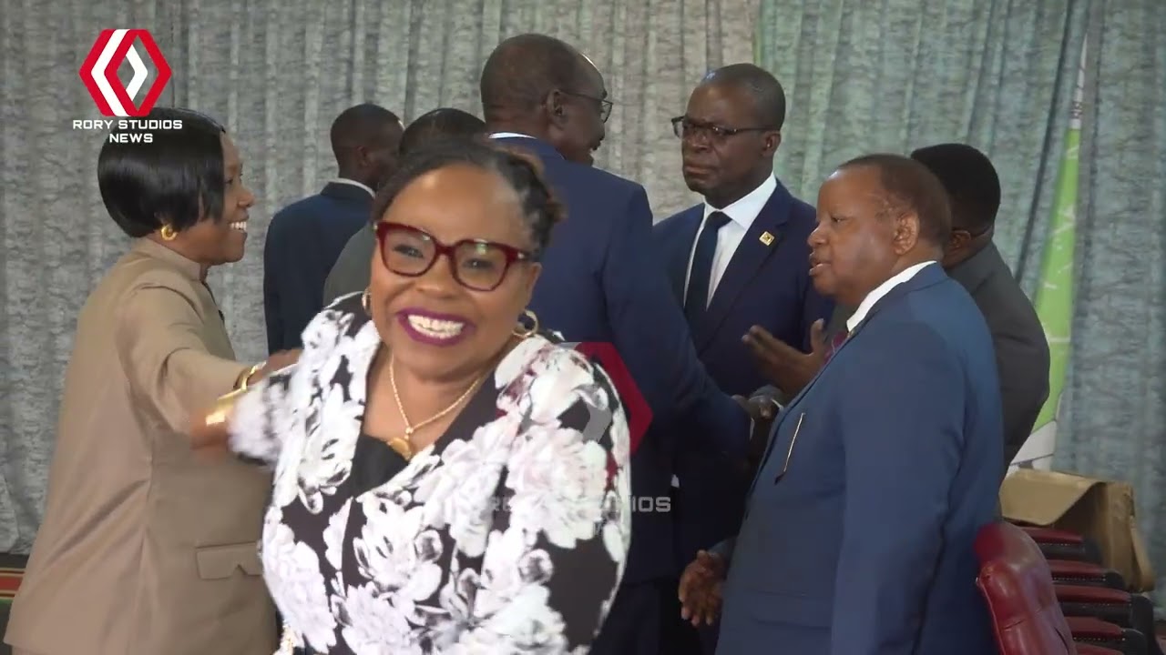 Cabinet Ministers , Vps Chiwenga and Mohadi and Pres Mnangagwa arriving for the last Cabinet meeting