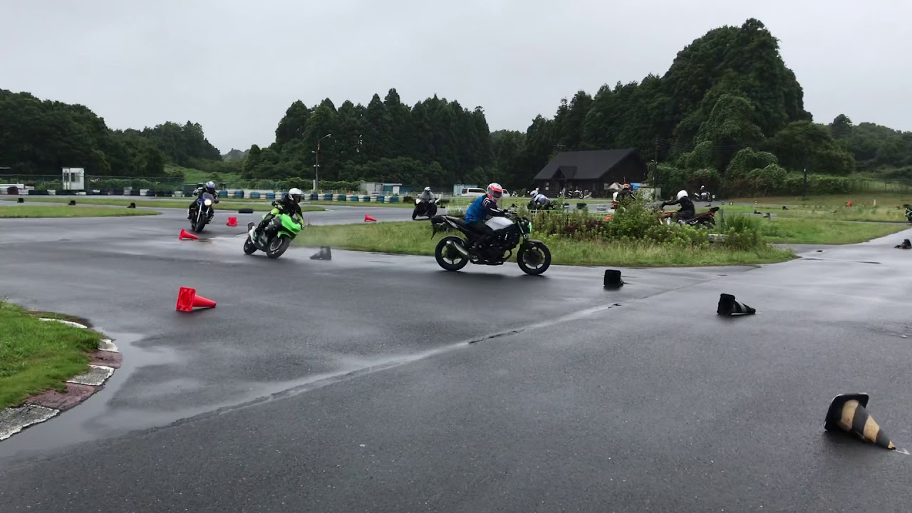 梅雨のトミンハイパー