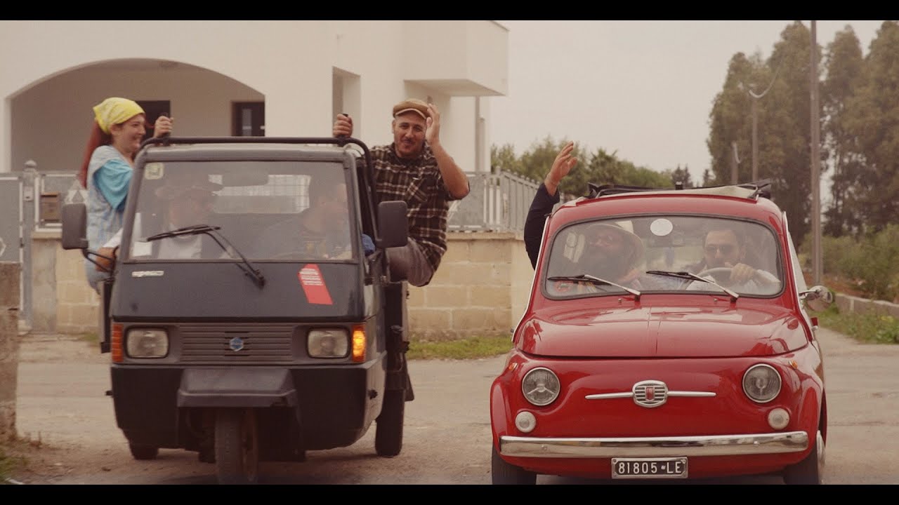 Ritmo Binario - FRIZZI E LAZZI - Official Video