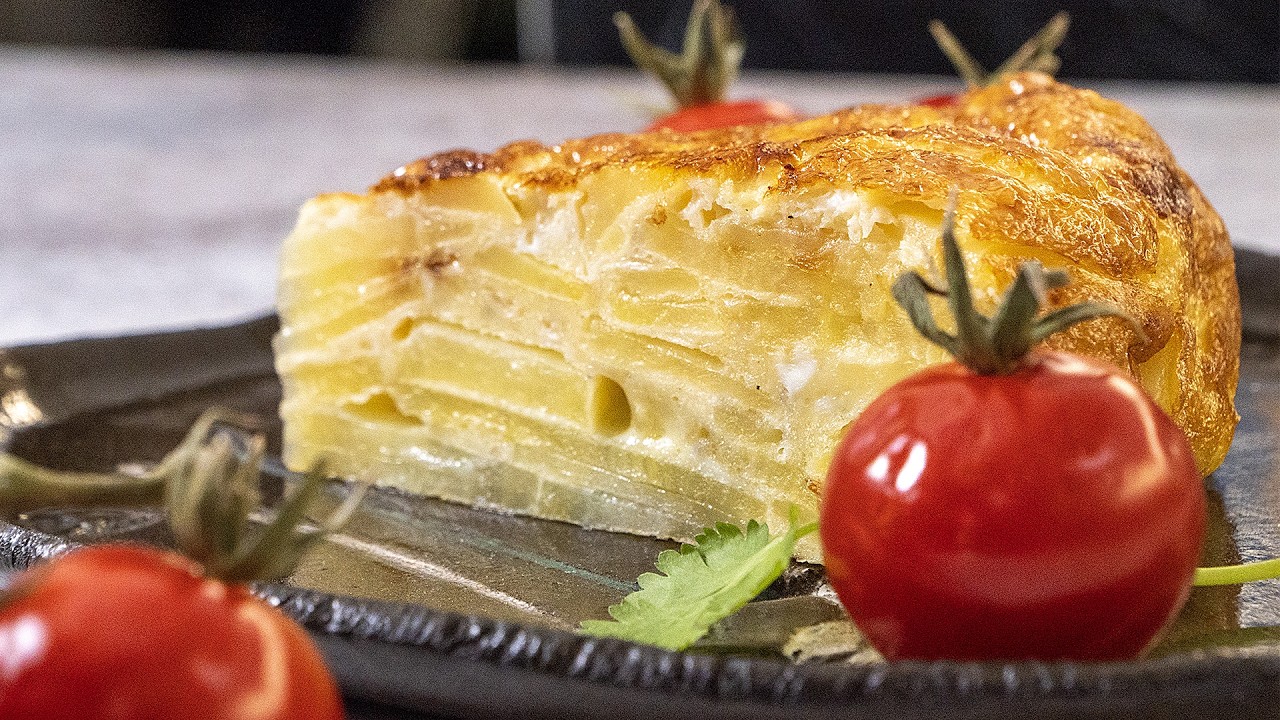 Картошка + яйца = испанский омлет. Сытный завтрак для всей семьи. Хорошее настроение. Тортилья