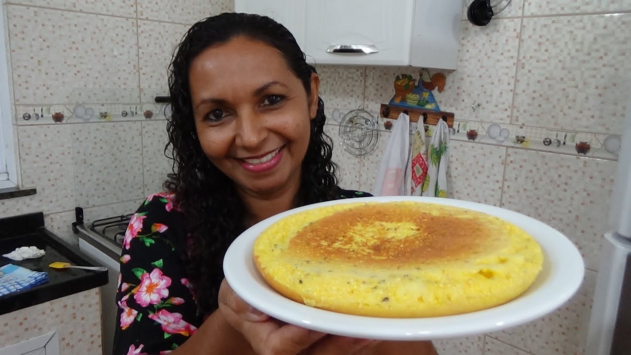 BOLO FLOCÃO DE FRIGIDEIRA SEM FARINHA DE TRIGO