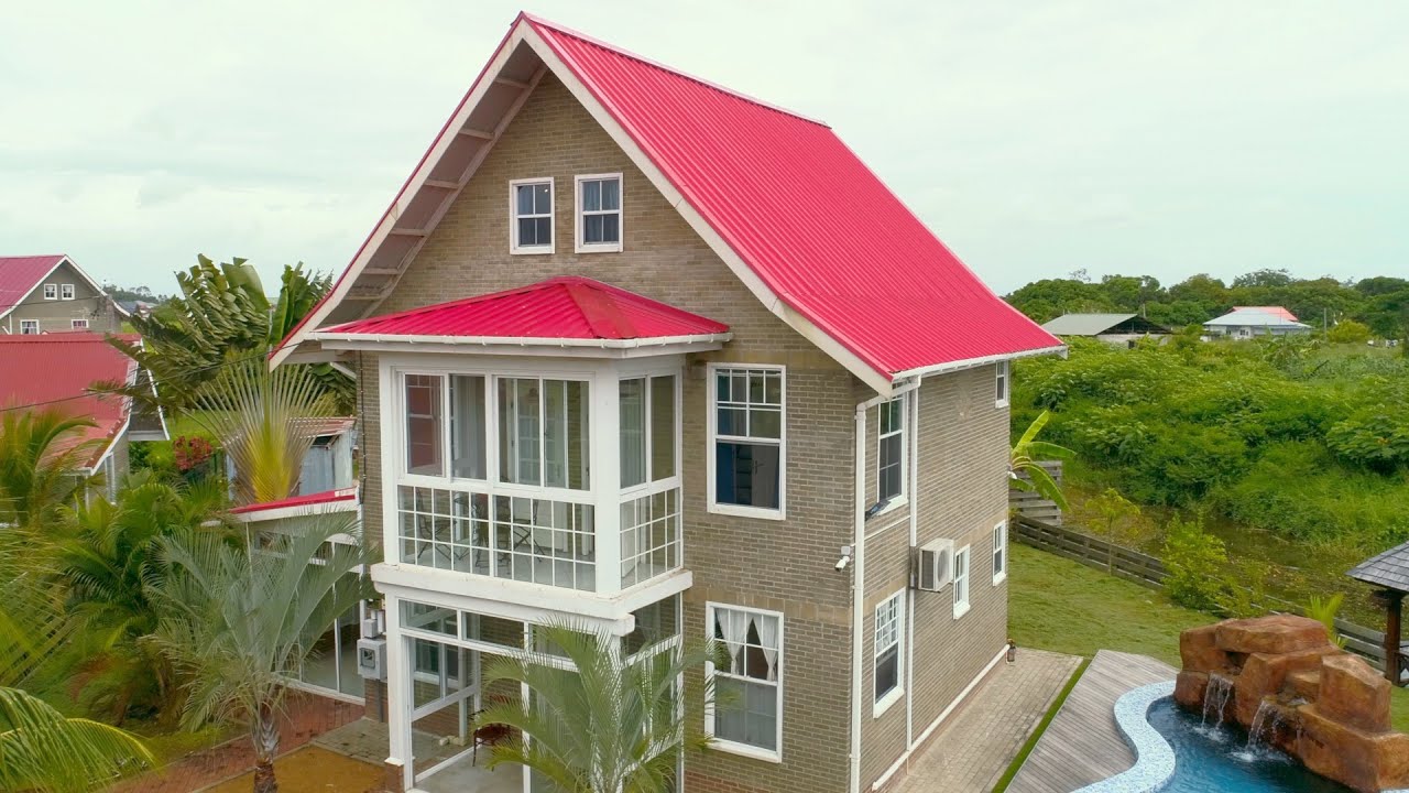 Shantaweg  • 200 m² Moderne woning met zwembad bij De Schuilplaats, Wanica, Suriname