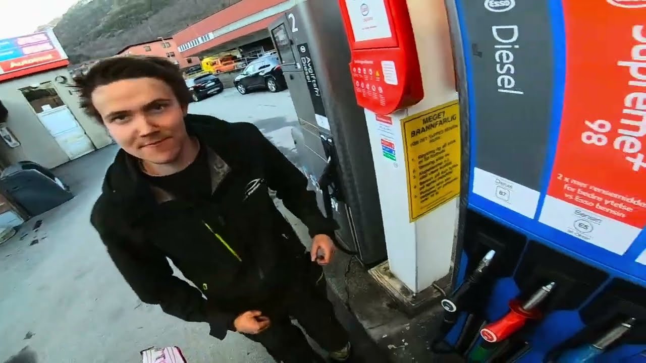 FIRST RIDE OF THE YEAR | SUPERMOTO MINIVIDEO