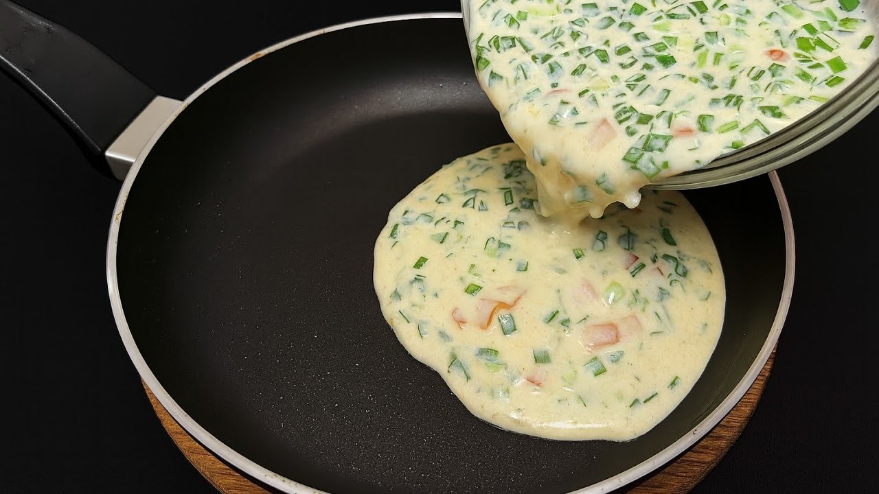 Яйца с травами даже вкуснее пиццы &mdash; вкусное блюдо, приготовленное прямо на сковороде! 🍳🌿