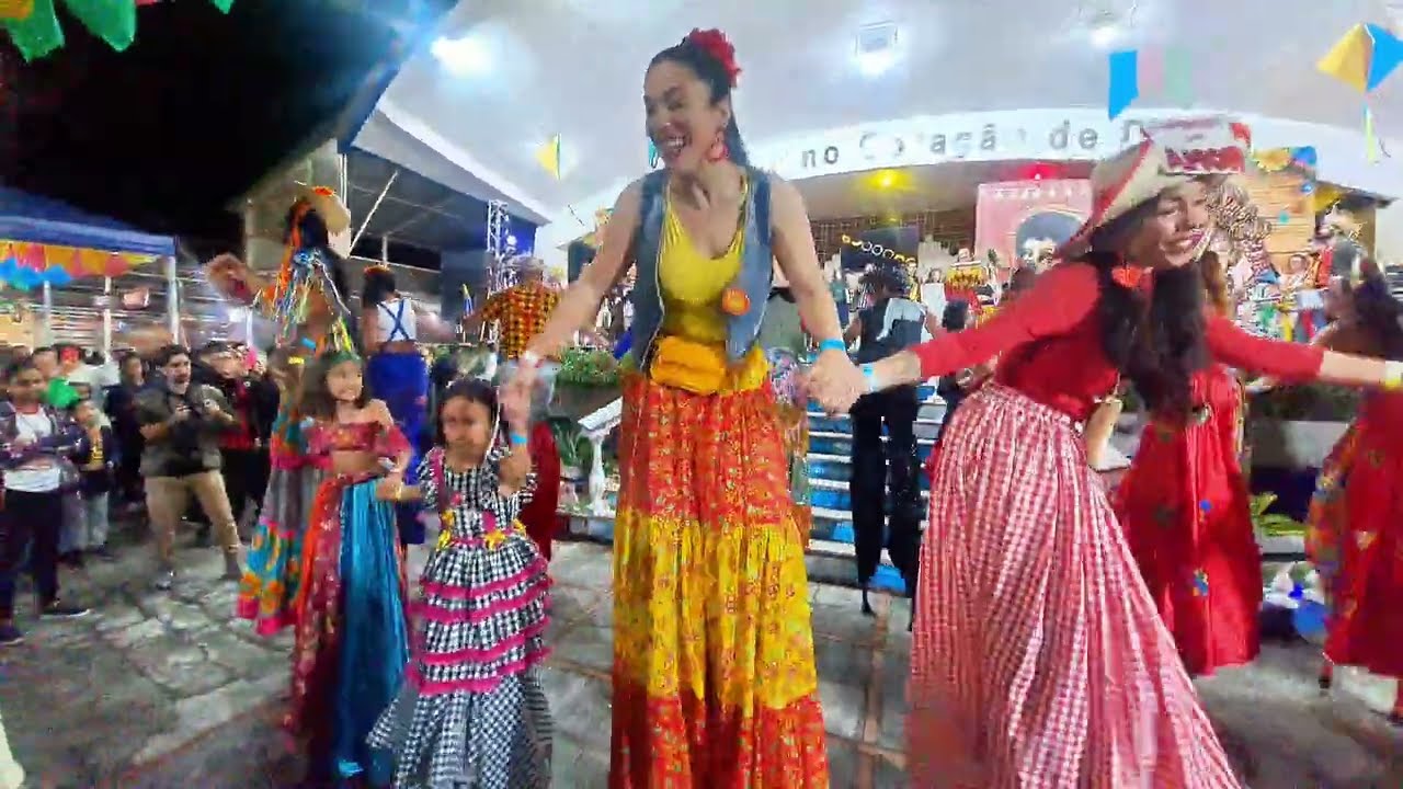 FESTA JUNINA NA IGREJA DA PENHA | RT por aí