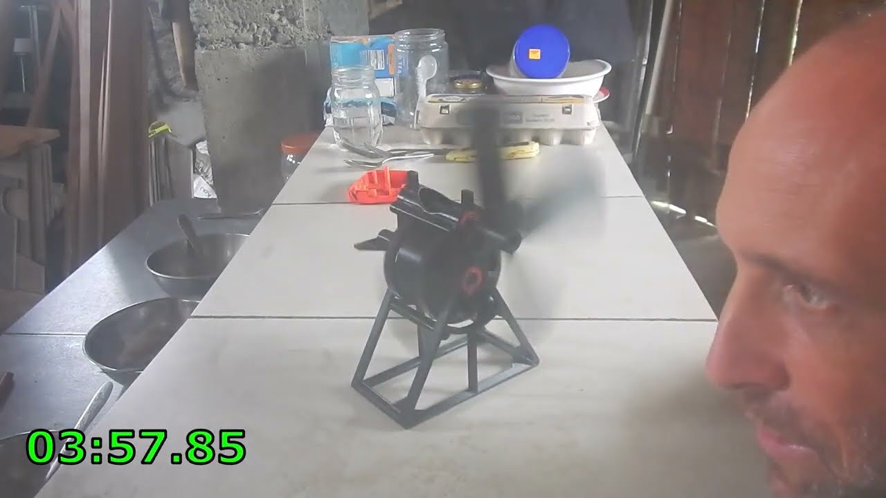 3D Printed Wind Up Fan 3rd Try (Lasts so long I fast forwarded it)