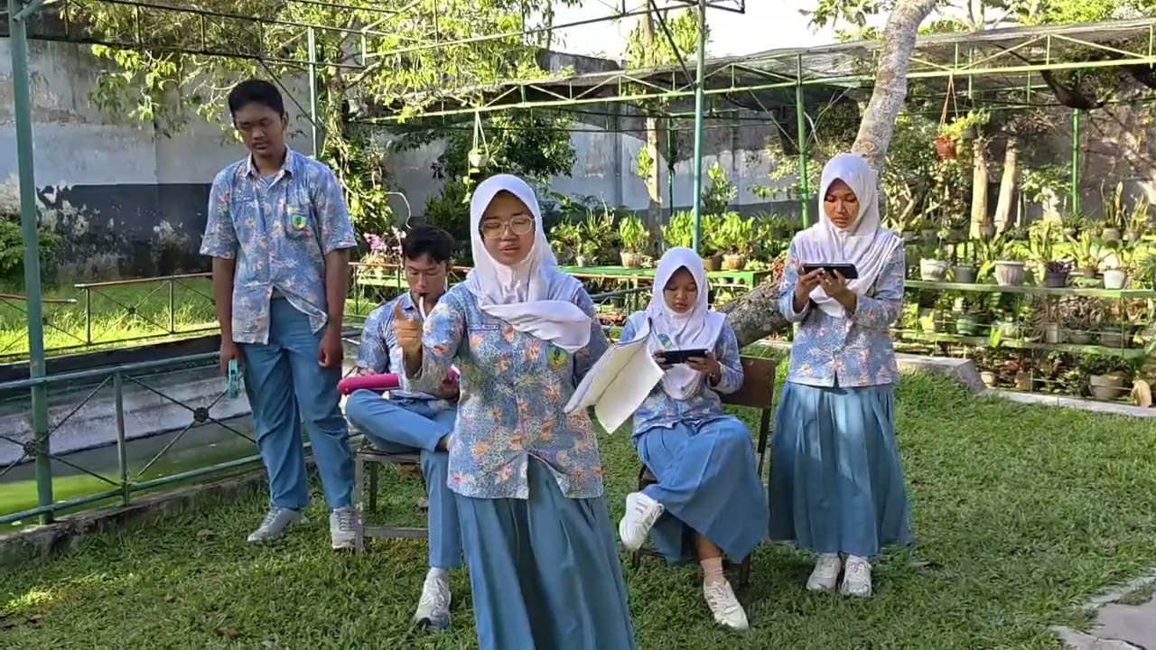 Tugas musikalisasi puisi mapel,bahasa Indonesia kelas 11 guru pembimbing B.Ratih Ika hernawati