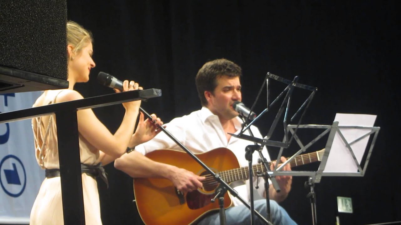 Sturm der Liebe Fantag 2013 Lucy Scherer und Moritz Tittel singen Can't Help Falling in Love