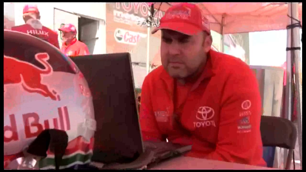 Dakar Rally 2014: De Villiers / Von Zitzewitz testing all-new Toyota Hilux in Namib Desert